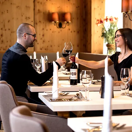 Hohe Salve Sportresort, 4 Sterne Superior 4* Hopfgarten im Brixental