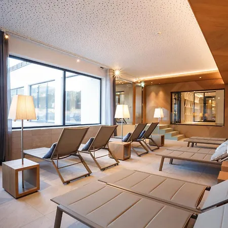 Hohe Salve Sportresort, 4 Sterne Superior 4* Hopfgarten im Brixental