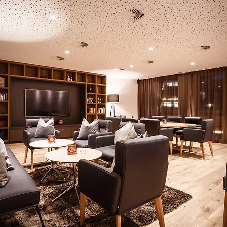 Hohe Salve Sportresort, 4 Sterne Superior Hotel 4*